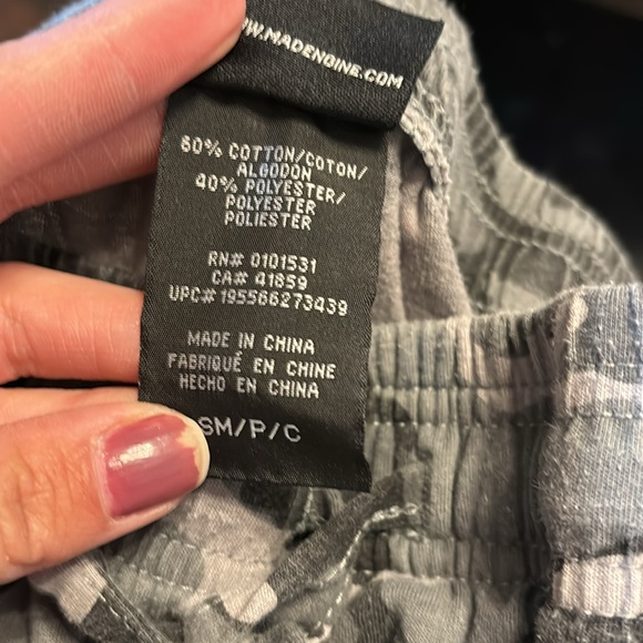 Mad Engine camo pajama bottoms size small - Picture 6 of 6